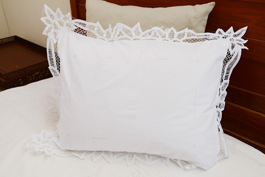 Old Fashion Battenburg Pillow Sham, Standard Size.
